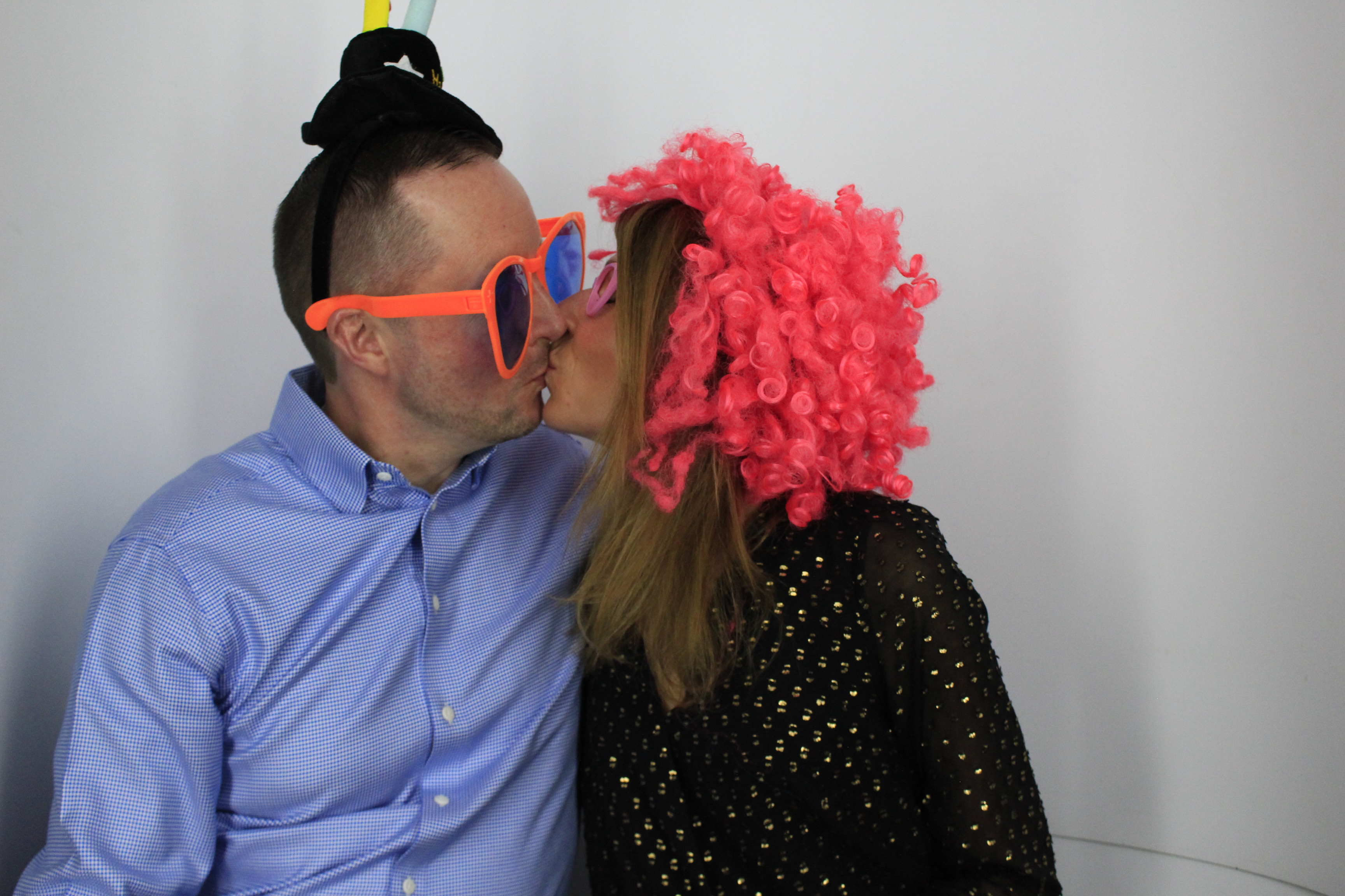 Darren and sarah’s 40th birthday celebration | View more photos from the event at gallery.myphotoboothexperience.co.uk/u/MyPhotoBoothExperienceLtd/Darren-and-sarah’s-40th-birthday-celebration